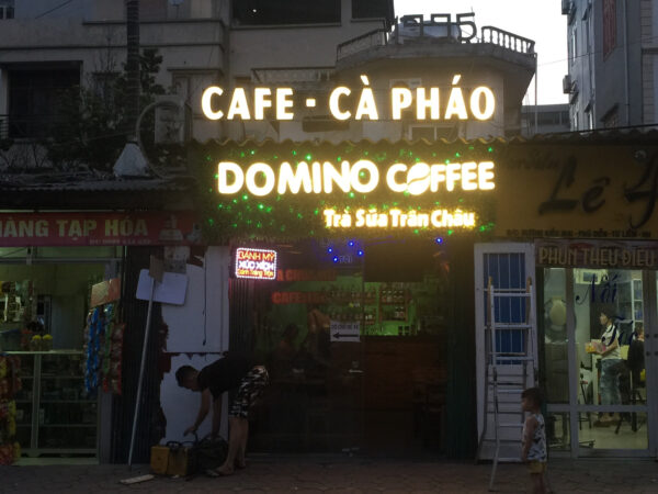 Thi công làm bảng hiệu quảng cáo quán cafe đẹp tại Đà Nẵng LH: 0974480518